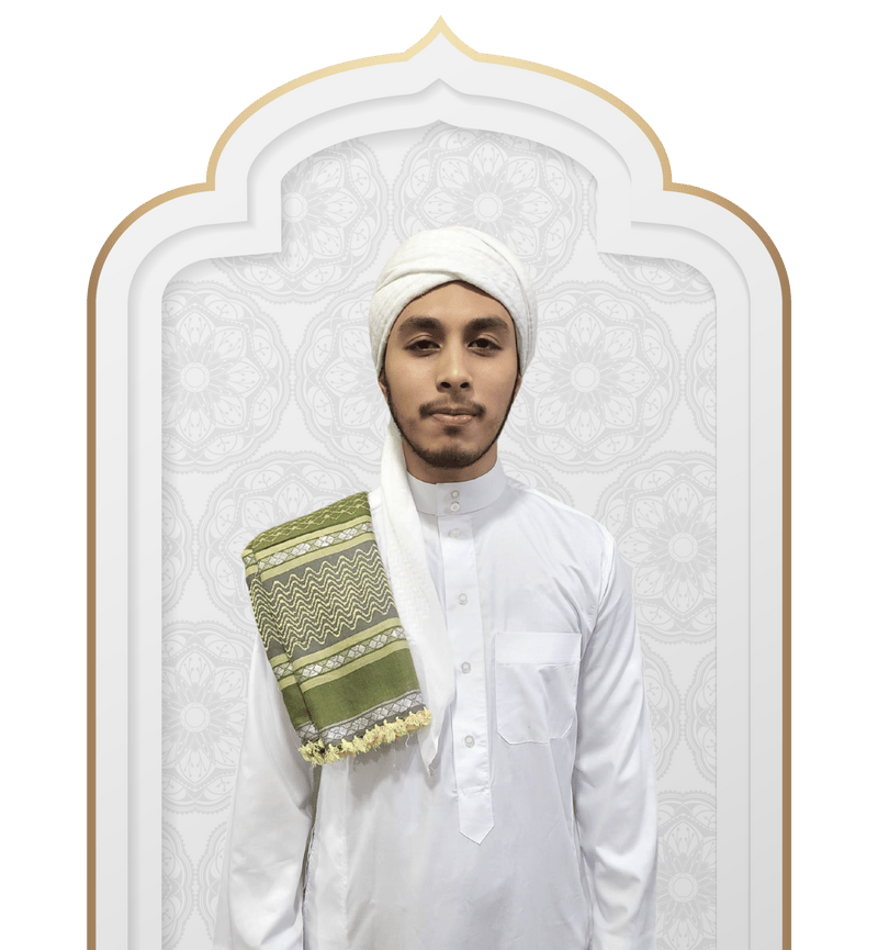 Ustaz Amruu Hussein adorned with a rida' over his shoulder, dressed in a traditional Arab thobe.